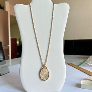 Beautiful vintage necklace